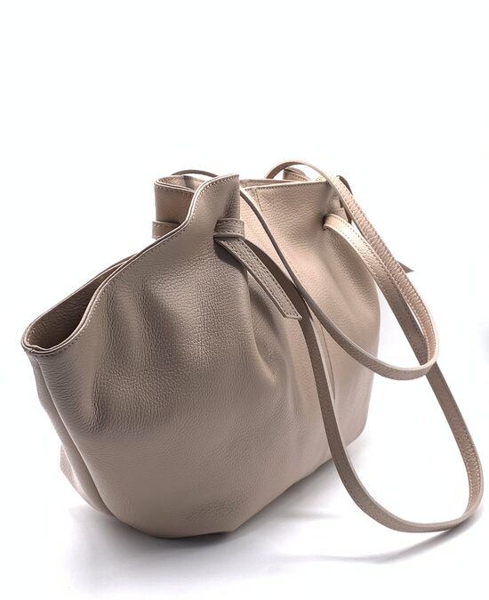 Ādas soma, Melnā un Šokolādes krāsā, ražots Itālijā